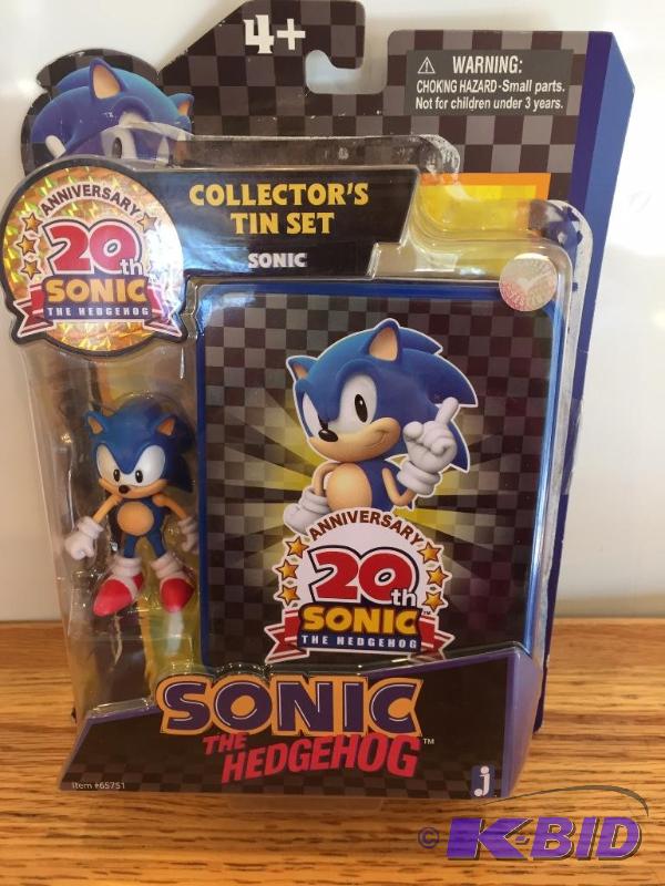 lot 30 image: Sonic Collectors Tin Set