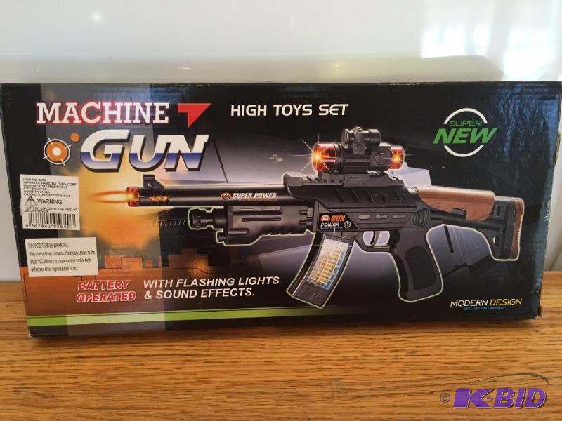 lot 31 image: Toy Machine Gun