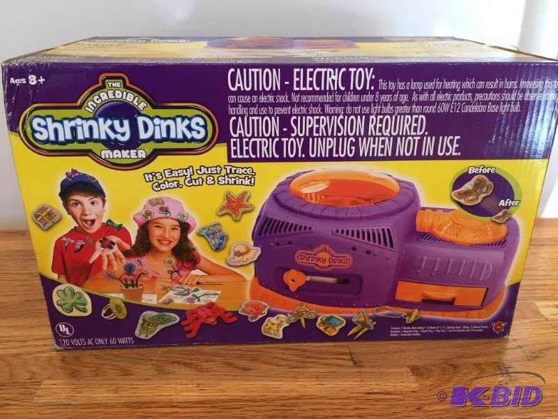lot 4 image: Shrinky Dinks