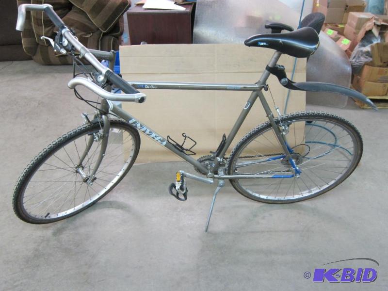 Univega Touring Bicycle (Hybrid)