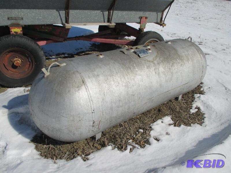 lot 25 image: LP tank, was going to be repurposed for smoke...