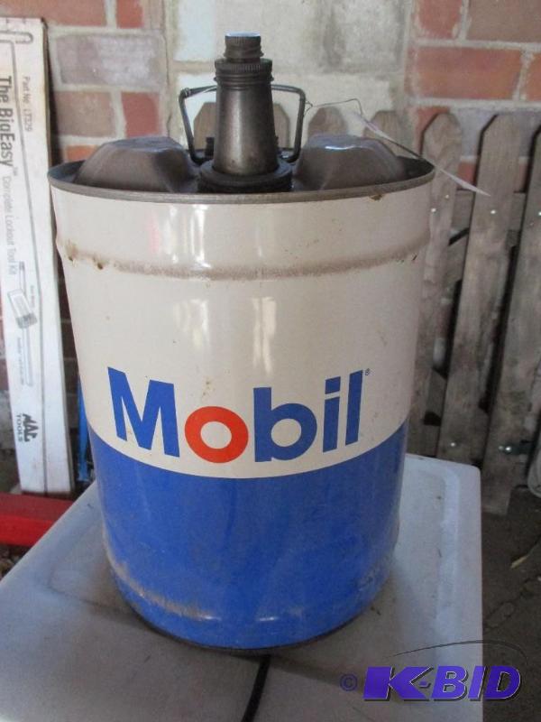 lot 47 image: Antique Mobil can...