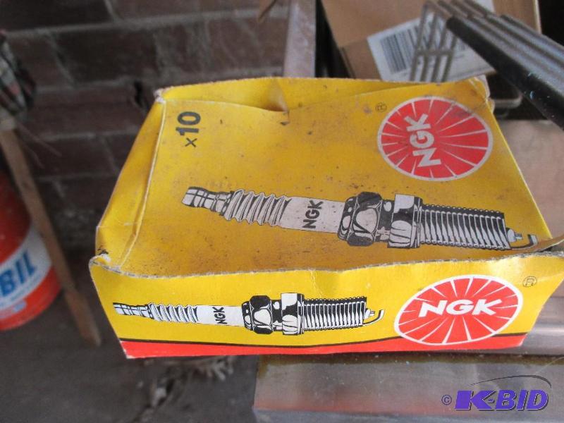 lot 56 image: 4 new NGK spark plugs...