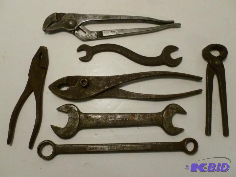 lot 132 image: Lot of seven vintage tools that includes a Ch...