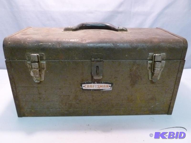 lot 136 image: Craftsman heavy duty steel tool box with tray...