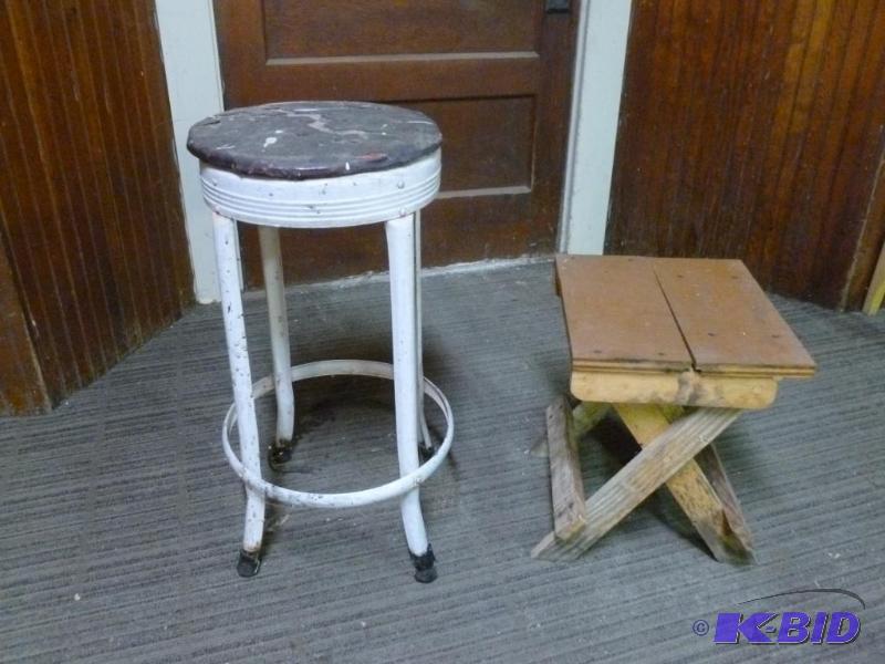 lot 143 image: This lot consists of a vintage metal shop sto...