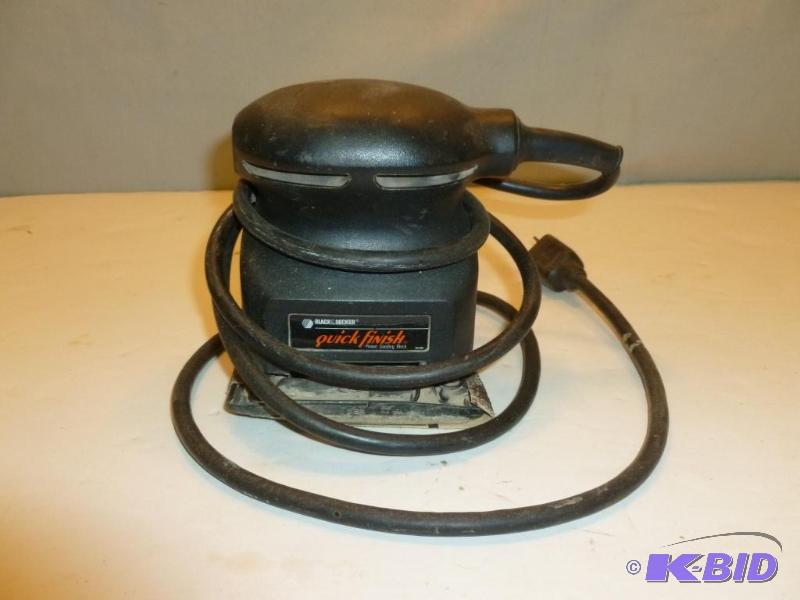 lot 159 image: Black & Decker quick finish power sanding...