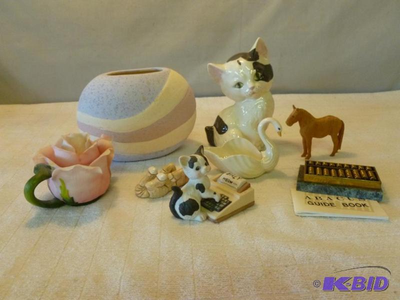 lot 174 image: Lot of nice decorative items that includes a ...