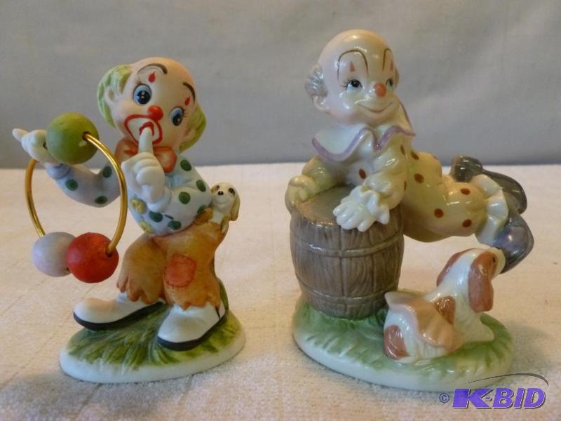 lot 177 image: Lot of two beautiful Lefton China clown figur...