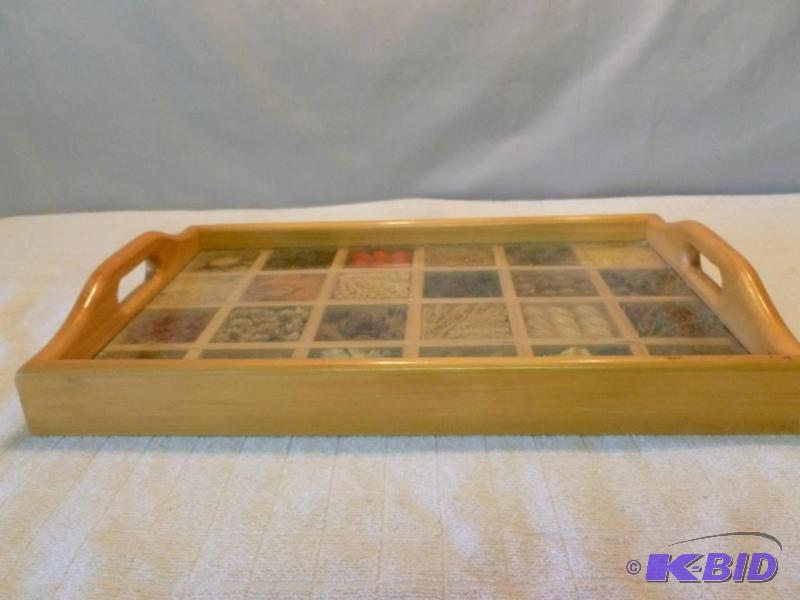lot 195 image: Large wooden serving tray that measures 12&qu...
