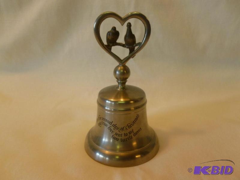 lot 253 image: Beautiful Crown & Rose 1979 limited editi...