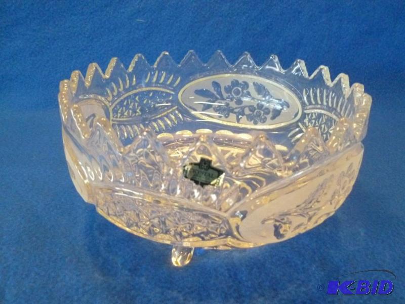 lot 267 image: Beautiful Large Zajecar footed lead crystal g...
