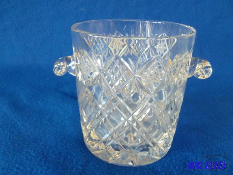 lot 271 image: Nice double handled lead crystal glass bowl t...