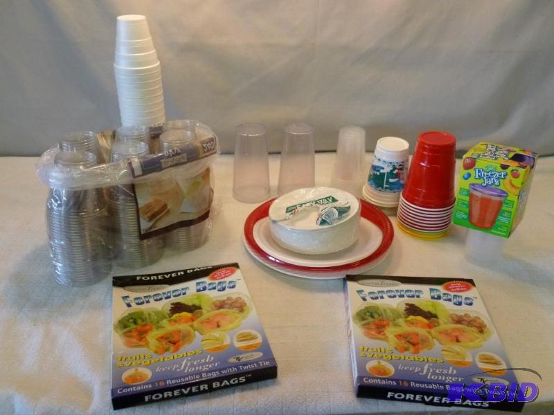 lot 284 image: Large lot of new plastic cups, two packs of f...
