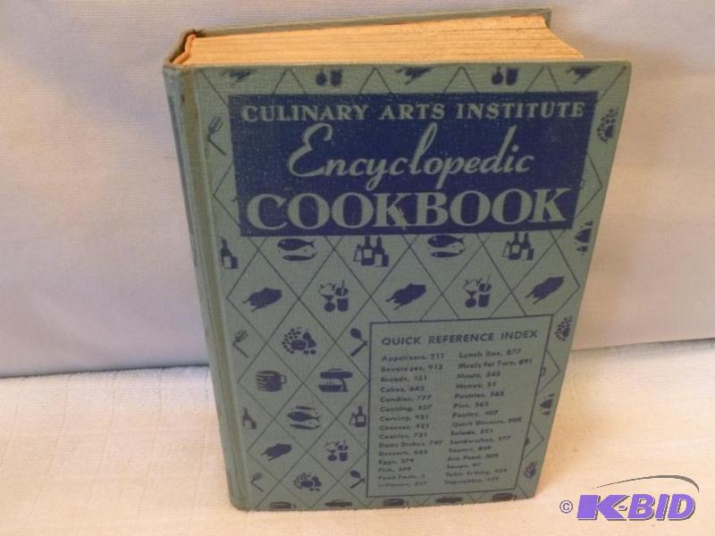 lot 286 image: Large Vintage Culinary Arts Institute Cookboo...