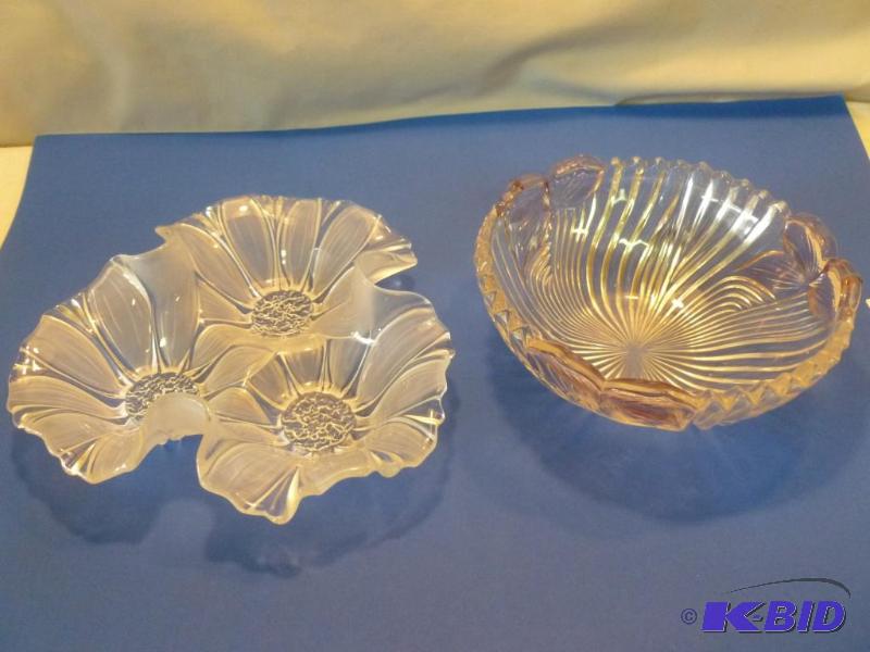 lot 290 image: Lot of two large glass bowls, I cannot find a...