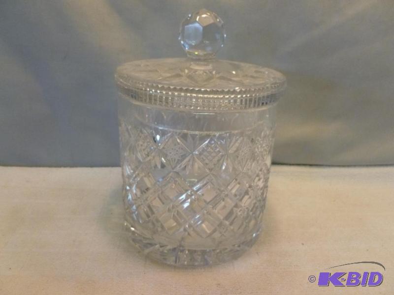 lot 308 image: Beautiful large lead crystal glass container ...