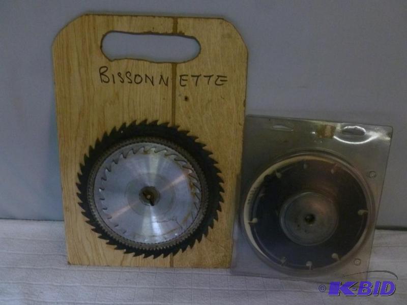 lot 343 image: Lot of circular saw blades....