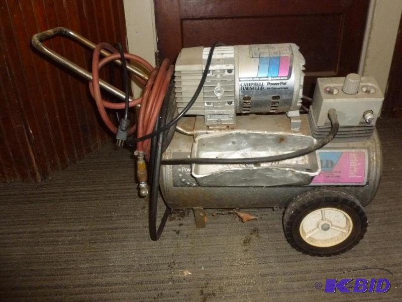 lot 4 image: Campbell Hausfeld Power Pal Electric Air Comp...