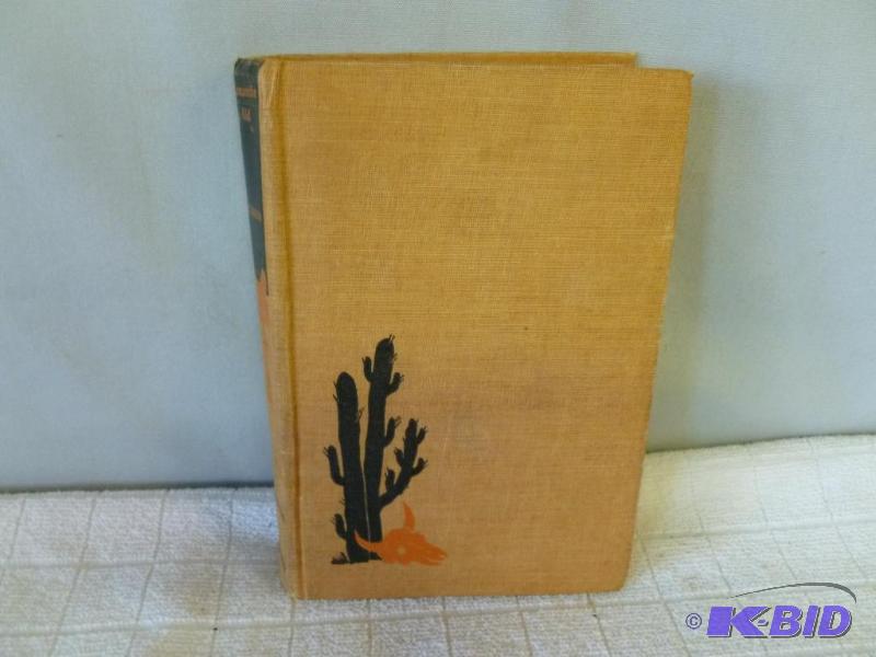 lot 54 image: Vintage Book - Comanche Kid - 1945....