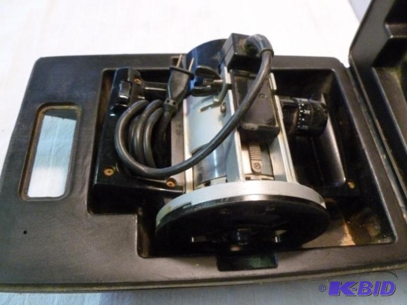 lot 96 image: Black & Decker 1 12 h.p router,not sure ...