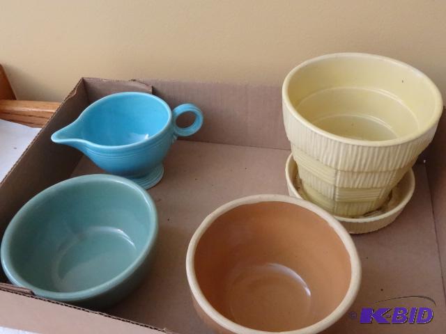 McCoy Flower Pot Fiesta Creamer...