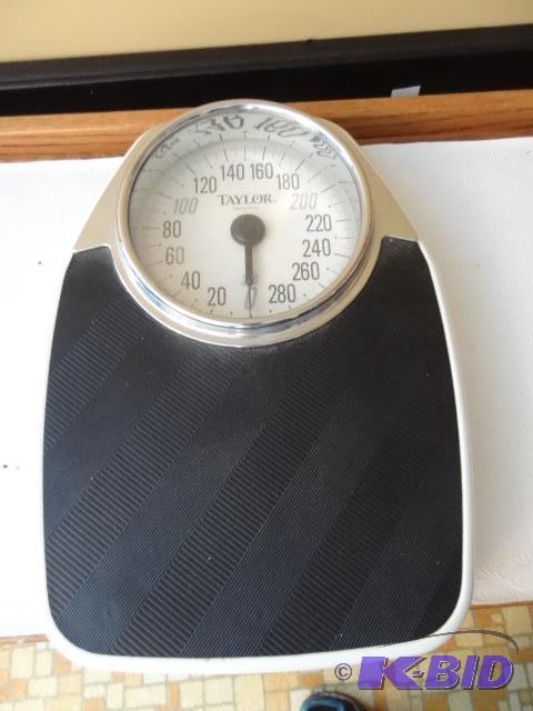 Taylor 300 lb Scale...