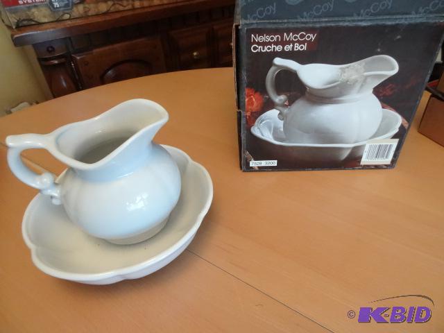 Nelson McCoy Miniature Water Pitcher and Bowl...