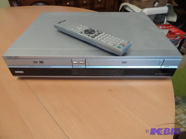 Sony DVD and VHS Plater. RDR-VX515 with Rmote...