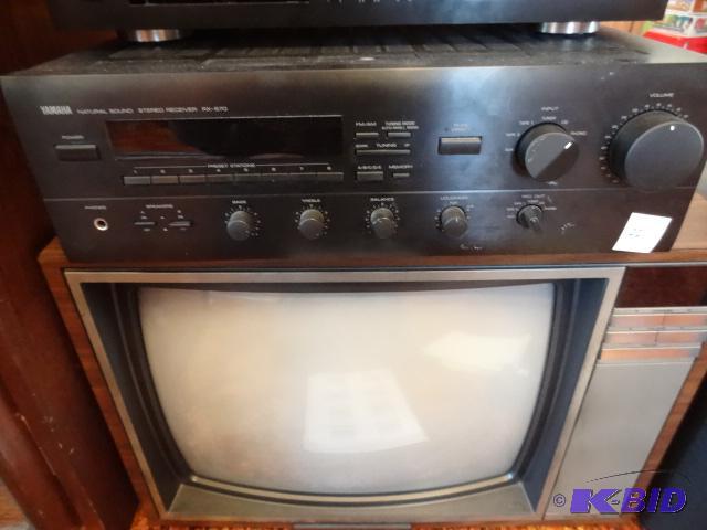 Yamaha Stereo Reciever RX-570 Comes with Remo...