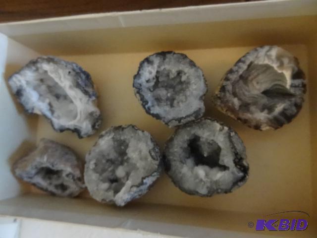 Split Open Geodes...
