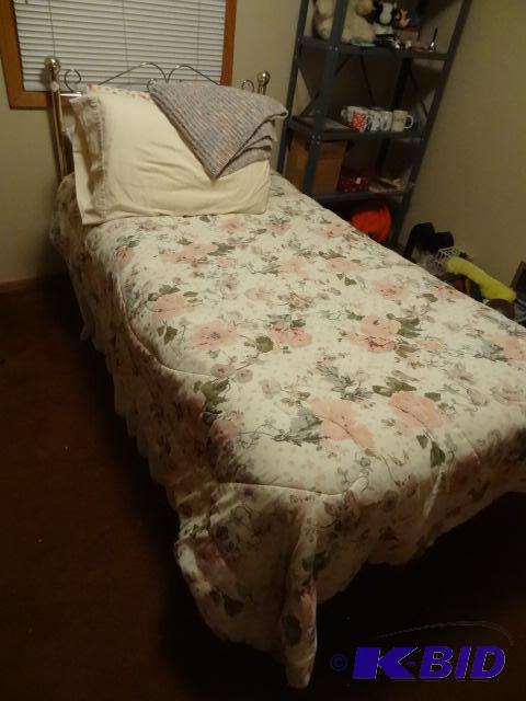 Single Metal Framed Bed. Free Mattress, Box S...