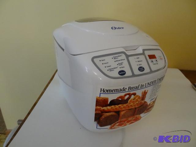 Oster Bread Maker. Model 5838 Like New...
