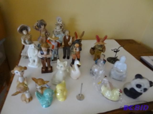 Box of Misc Collectible Figurines...