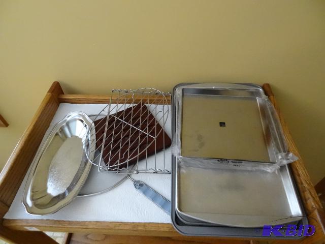 Metal Baking Trays. Cooling Racks. Splatter S...