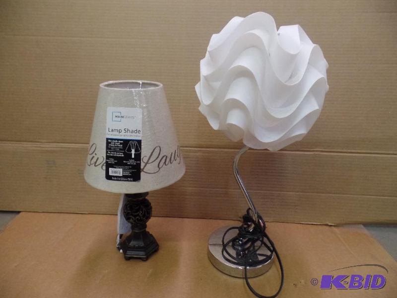2 Decorative Lamps