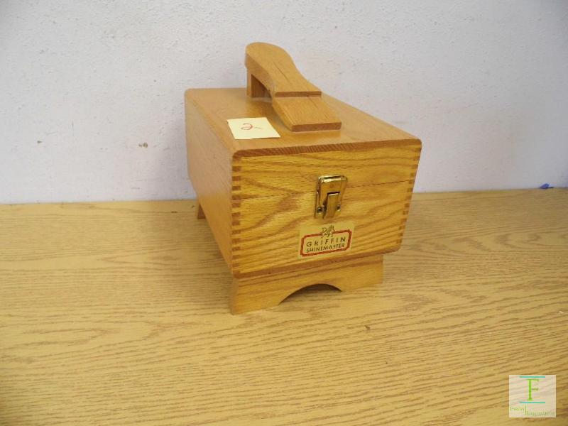 Griffin Shinemaster Shoe Shine Kit