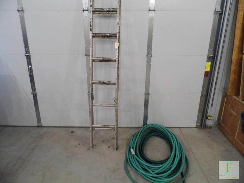 16 Extension Ladder & Hoses
