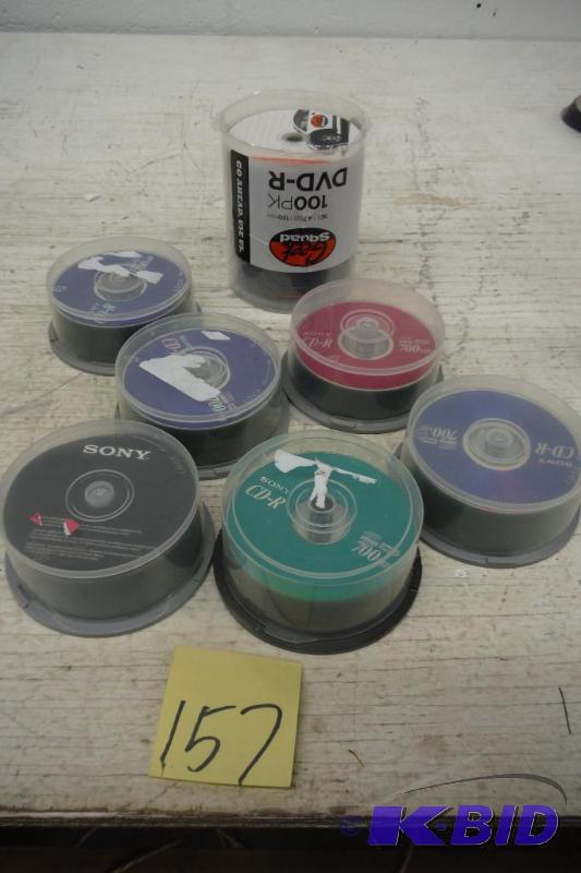 lot 157 image: Lot of 250 cds   100 DVD-Rs    150 CD-Rs