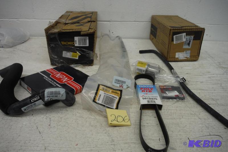 lot 206 image: Lot of 10 New auto parts