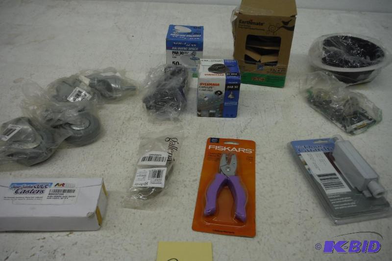 lot 240 image: Lot of hardware Items