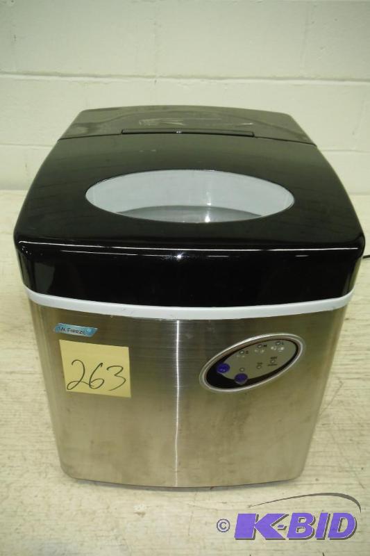 lot 263 image: MaxiMatic MIM-5802 Mr Freeze Portable Ice Maker, Stainless Steel