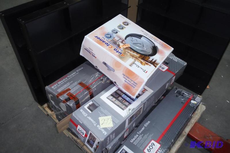 lot 293 image: Lot of media towers, items not working or may be incomplete