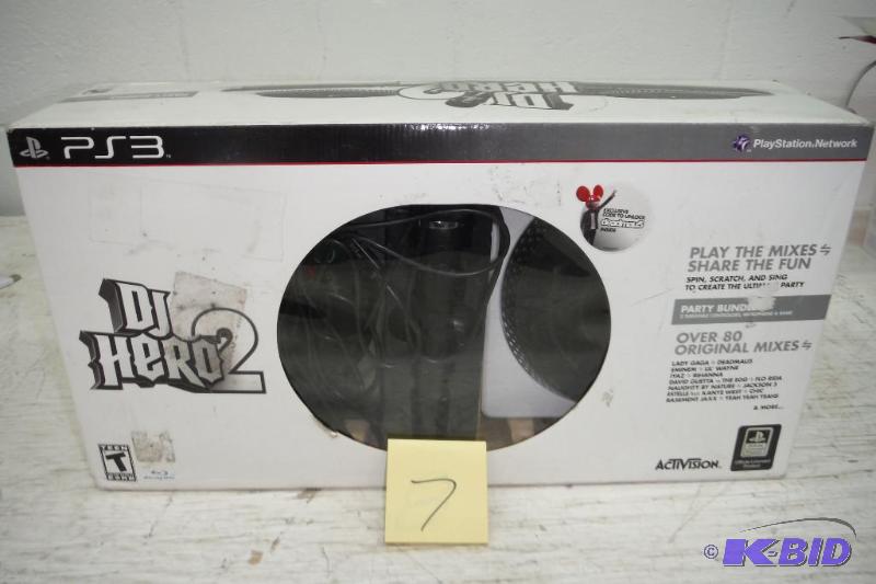 lot 7 image: DJ Hero 2 Party Bundle - Playstation 3