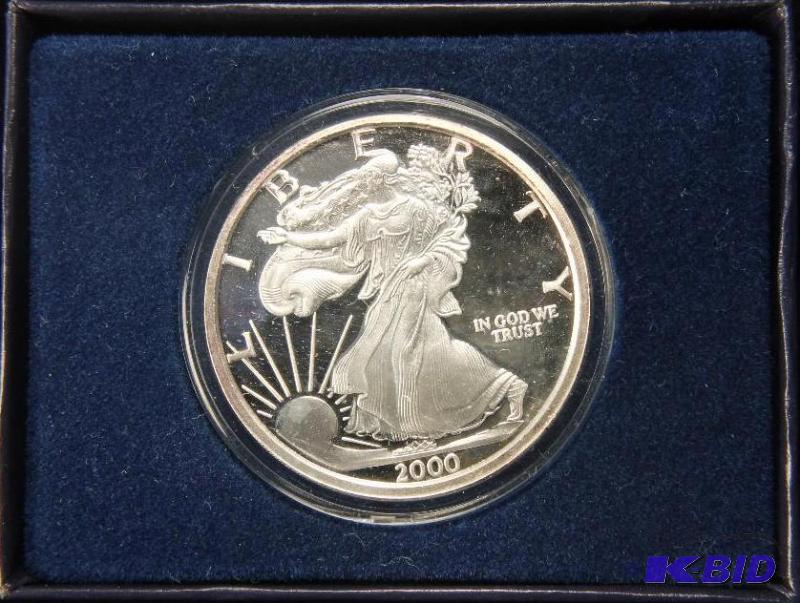 1 TROY Oz. .999 FINE SILVER WALKING LIBERTY DESIGN 2000