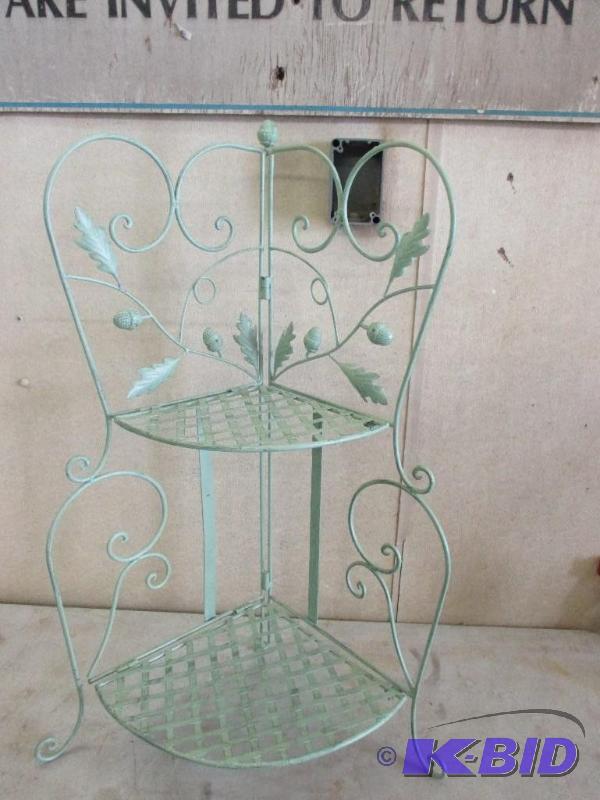 Corner plant stand shelf...