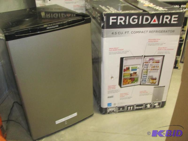NO RESERVE This NEW or very lightly used (i...