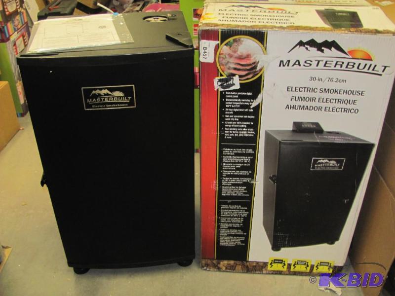 This NEW (in original box) MASTERBUILT 30-inc...