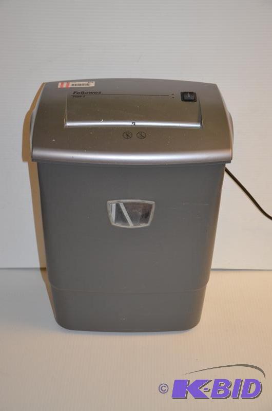 lot 102 image: Fellows PS-60-2 shredder - powers up...