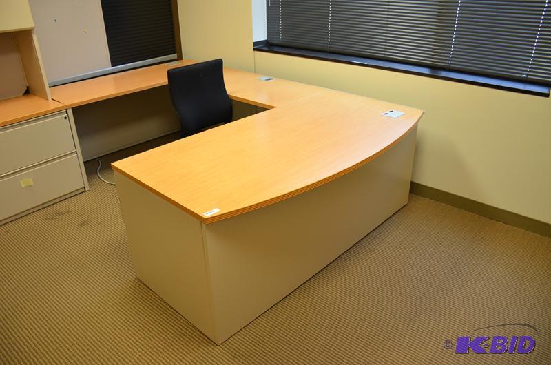 lot 16 image: U shaped desk. Divides into 3 units to move. ...